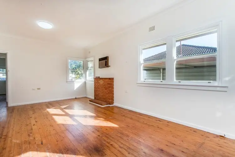 Fifth view of Homely house listing, 25 Edmondson Avenue, St Marys NSW 2760