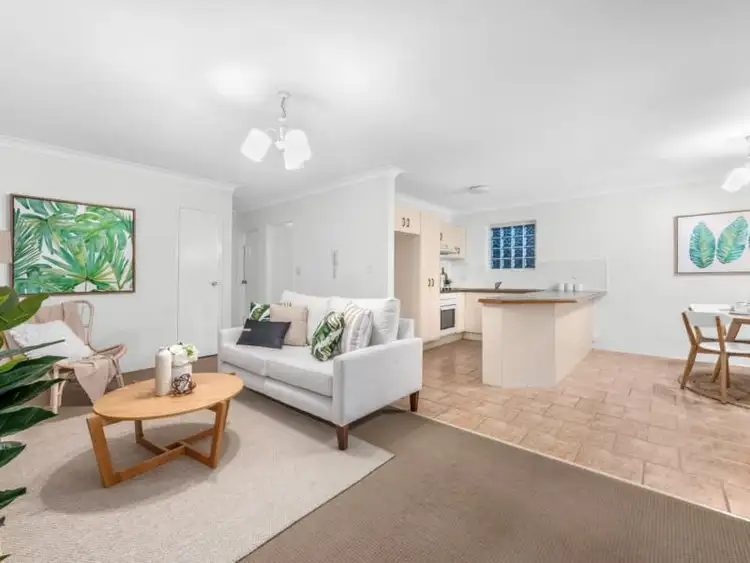 Fifth view of Homely unit listing, 2/30 Noela Street, Coorparoo QLD 4151