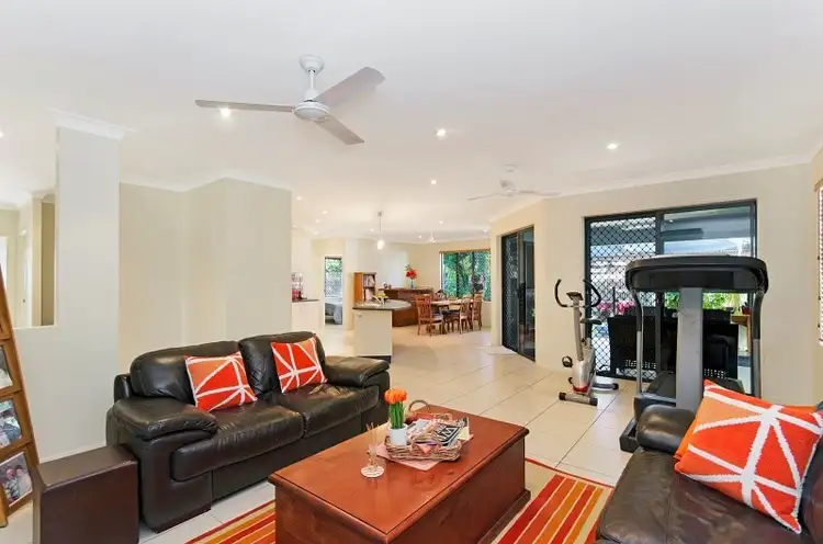 34 Seabrook Circuit, Bushland Beach QLD 4818