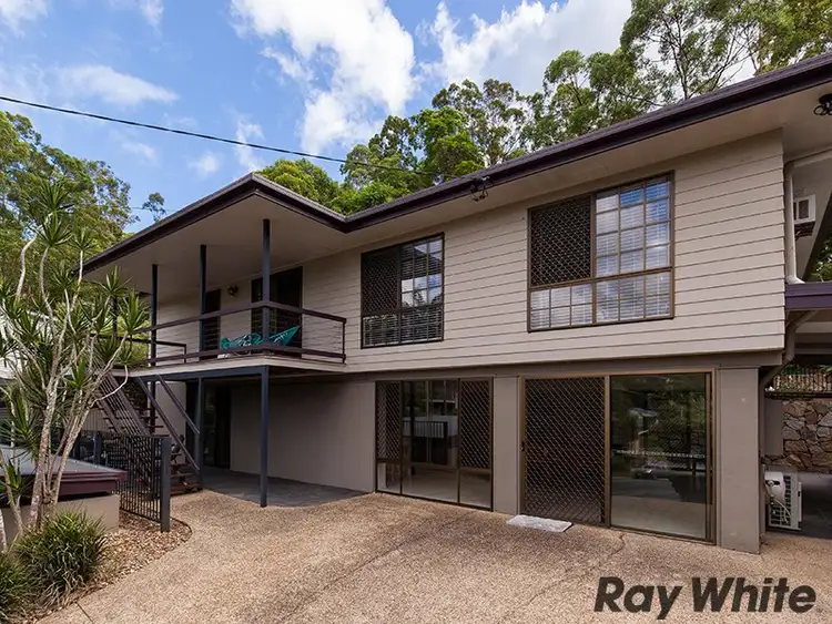9 Lamorna Court, Ferny Hills QLD 4055