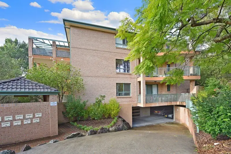 Main view of Homely unit listing, 2/4-6 Bellbrook Avenue, Hornsby NSW 2077