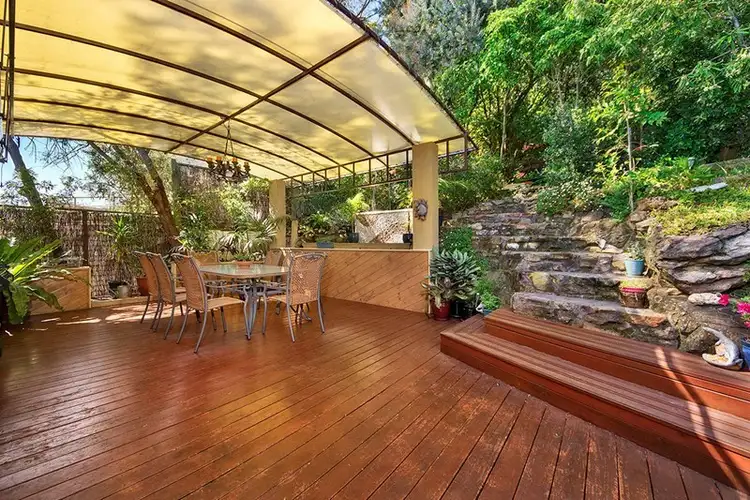 8 Old Ferry Road, Illawong NSW 2234