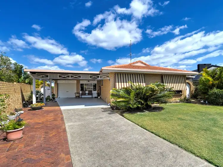 Second view of Homely house listing, 32 Fairsky Avenue, Mermaid Waters QLD 4218