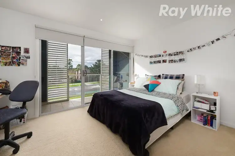 Sixth view of Homely townhouse listing, 8 Silverash Drive, Bundoora VIC 3083