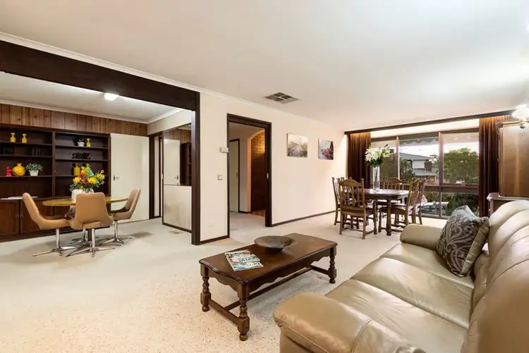 4 Mark Court, Chadstone VIC 3148