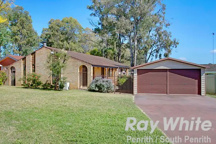 8 Pavey Place, Cranebrook NSW 2749