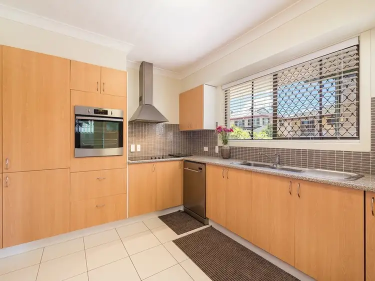 Second view of Homely house listing, 4 Gaillardia Street, Macgregor QLD 4109