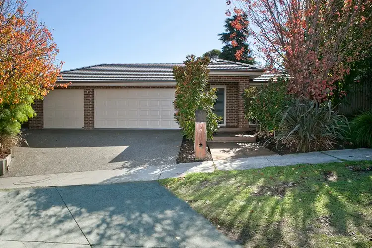 Main view of Homely house listing, 3 Dunmore Close, Langwarrin VIC 3910