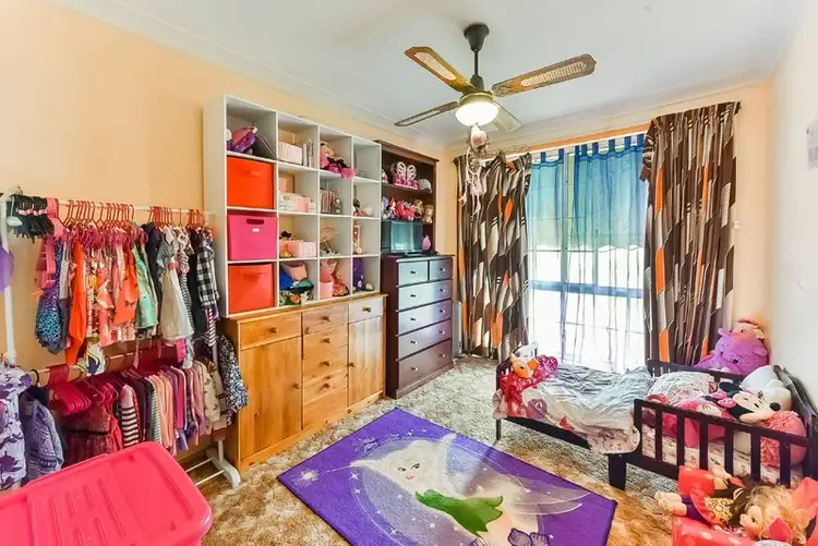Second view of Homely house listing, 3 Clover Place, Macquarie Fields NSW 2564