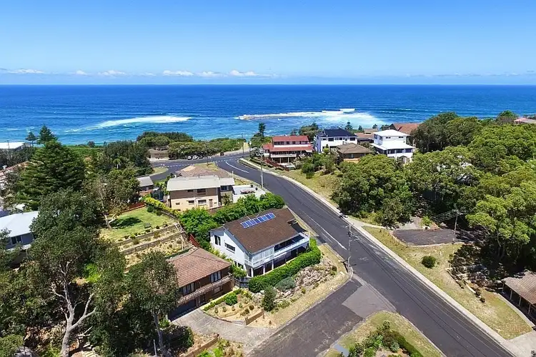 40 Hopetoun Street, Forresters Beach NSW 2260