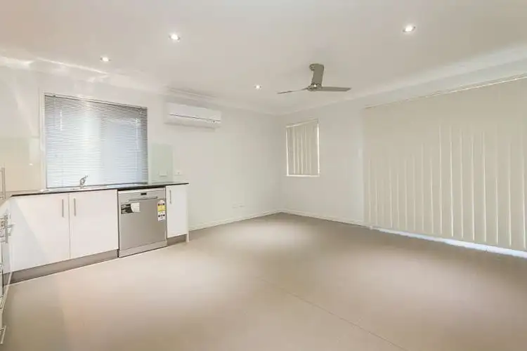 Seventh view of Homely house listing, 1 and 2/11 Applewood Court, Kallangur QLD 4503