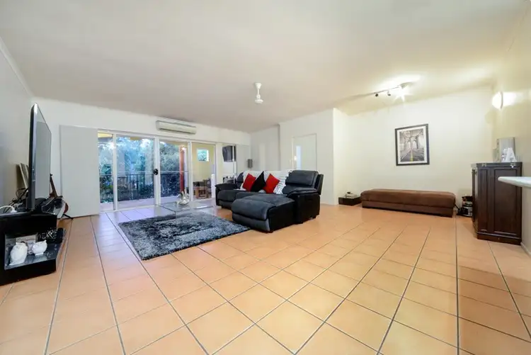 21/24 Island Drive, Cannonvale QLD 4802