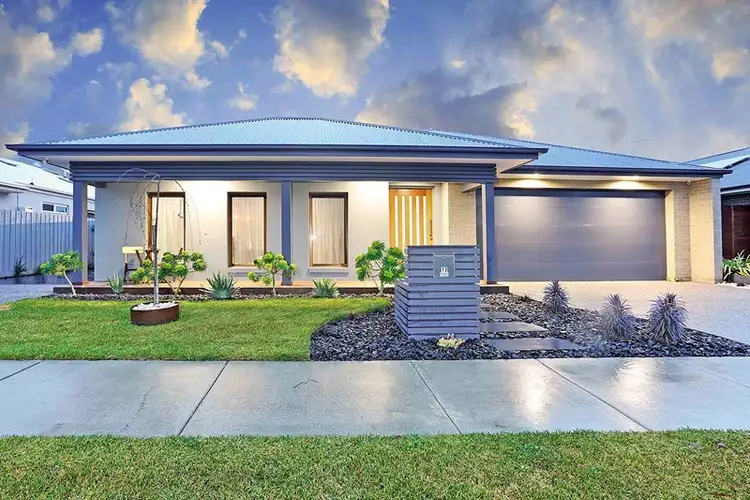 13 Bridgewater Circut, Armstrong Creek VIC 3217