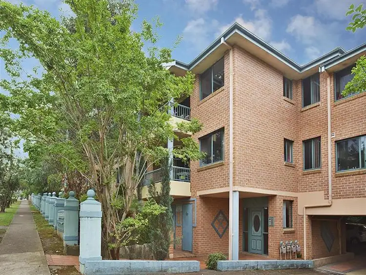 16/13-17 Bailey Street, Westmead NSW 2145