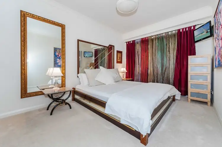 Fourth view of Homely apartment listing, 2/37 Roslyn Gardens, Elizabeth Bay NSW 2011