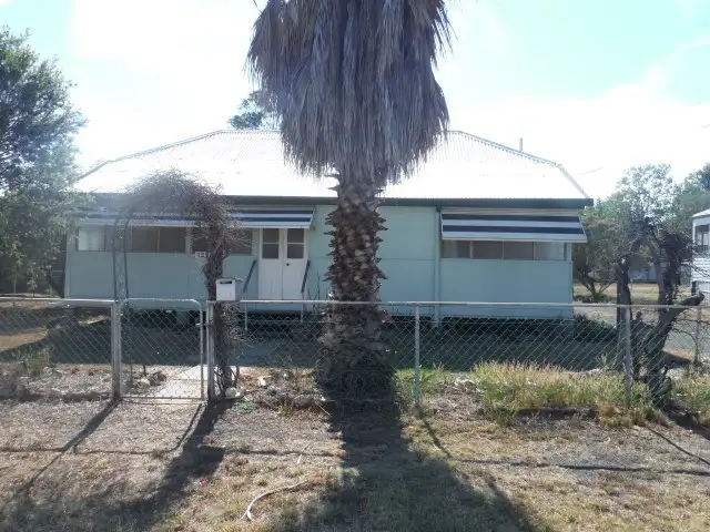 122 Arthur Street, Roma QLD 4455