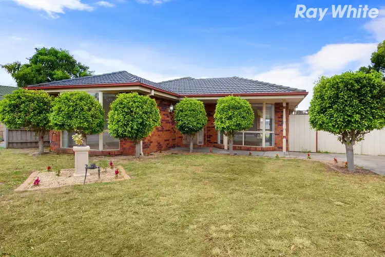 5 Gus Court, Pakenham VIC 3810