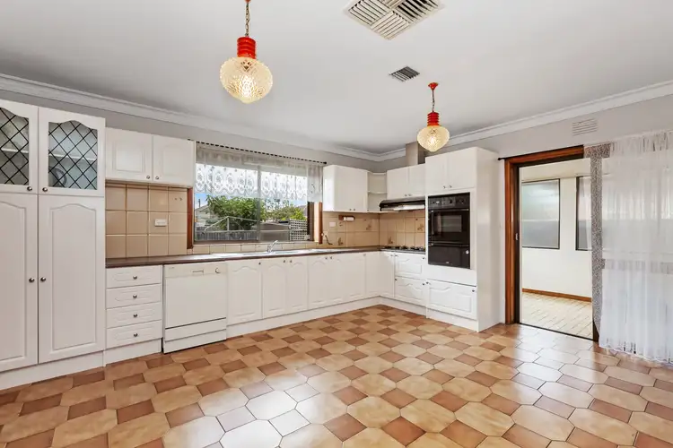 Seventh view of Homely house listing, 11 Bogong Court, Reservoir VIC 3073