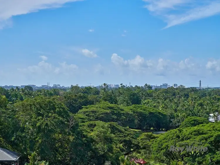 49 Sunbird Drive, Woree QLD 4868