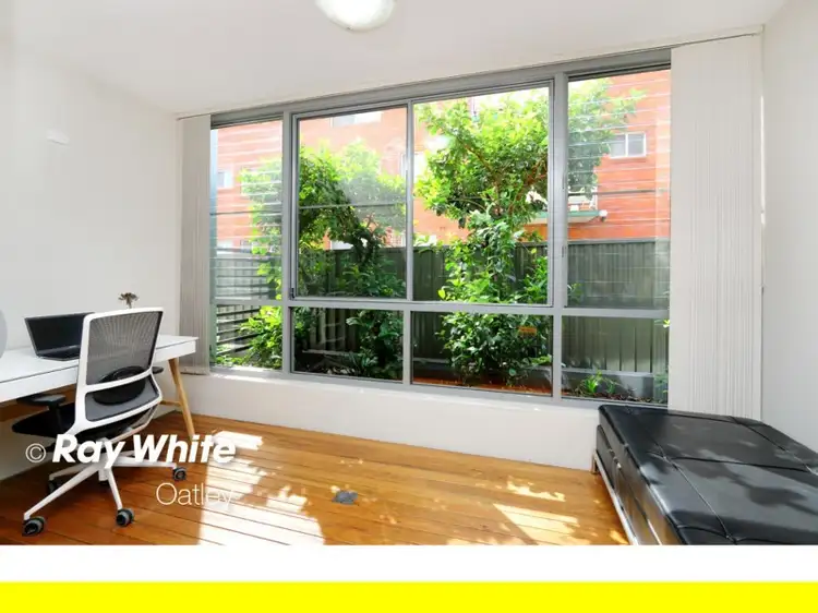 Fifth view of Homely house listing, 2/33 Martin Place, Mortdale NSW 2223