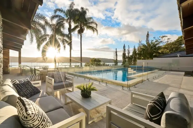 Second view of Homely house listing, 3 Riverview Road, Avalon NSW 2107