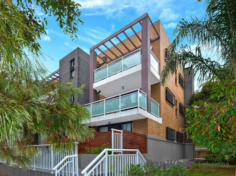 2/223-225 William Street, Merrylands NSW 2160