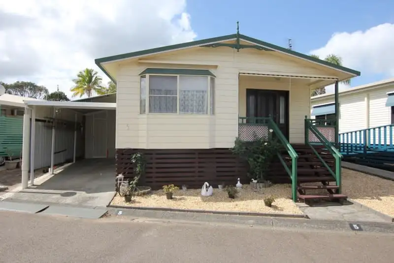 Main view of Homely house listing, 5 Sixth Avenue, Green Point NSW 2251