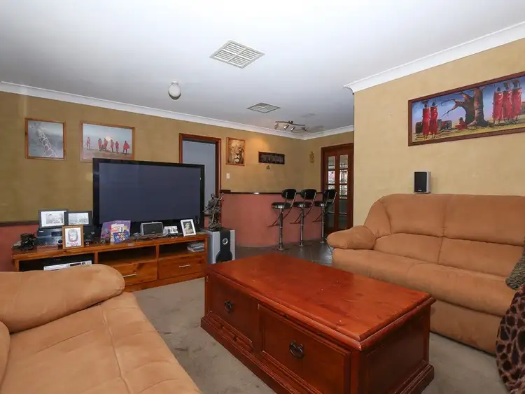 Fourth view of Homely house listing, 15 Malu Court, Camillo WA 6111