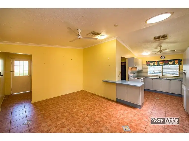 Seventh view of Homely house listing, 10 Pummell Street, Norman Gardens QLD 4701