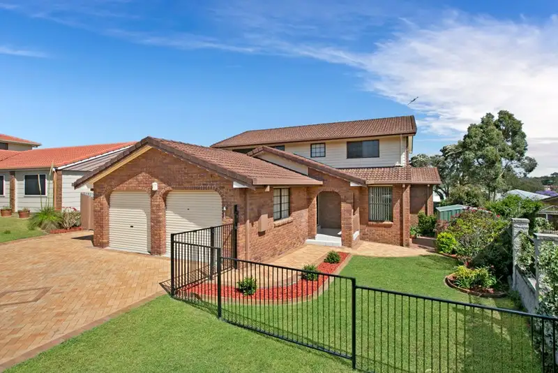 Main view of Homely house listing, 11 Breadalbane Street, Carindale QLD 4152