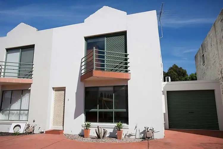 Main view of Homely townhouse listing, 5/9 Ostia Court, Thomastown VIC 3074