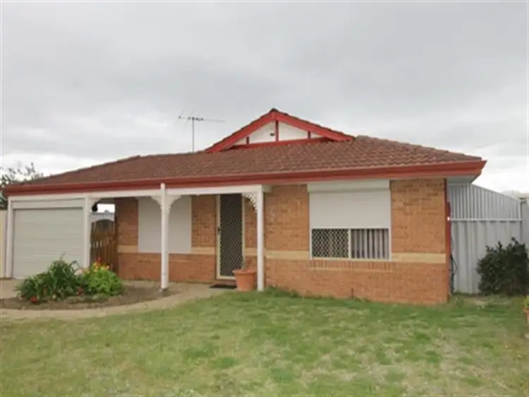 104 Hamelin Drive, Ballajura WA 6066