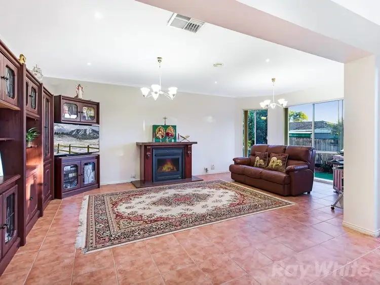 Fourth view of Homely house listing, 8 Thames Court, Mulgrave VIC 3170