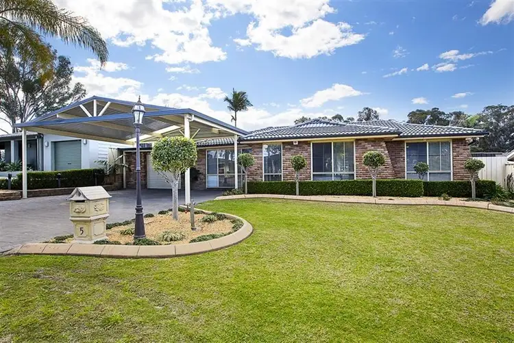 5 Mahogany Close, Cranebrook NSW 2749