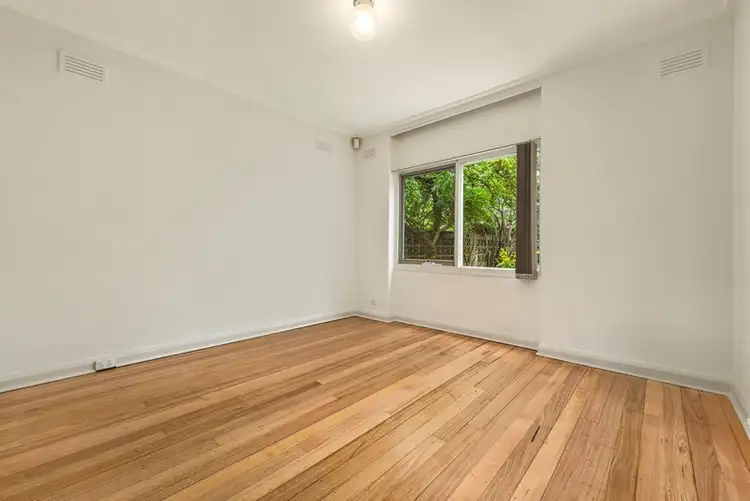 Fifth view of Homely unit listing, 3/8-10 Leicester Street, Heidelberg Heights VIC 3081