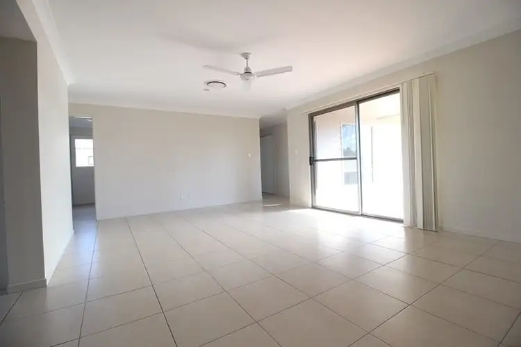Sixth view of Homely house listing, 7 Ivers Place, Emerald QLD 4720