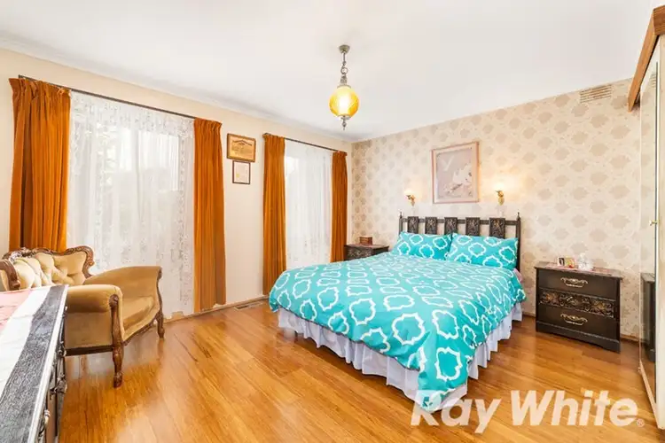 Fifth view of Homely house listing, 3 Napoli Close, Bundoora VIC 3083