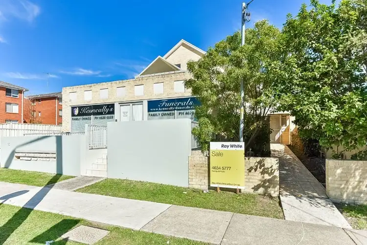 10/13 Chamberlain Street, Campbelltown NSW 2560