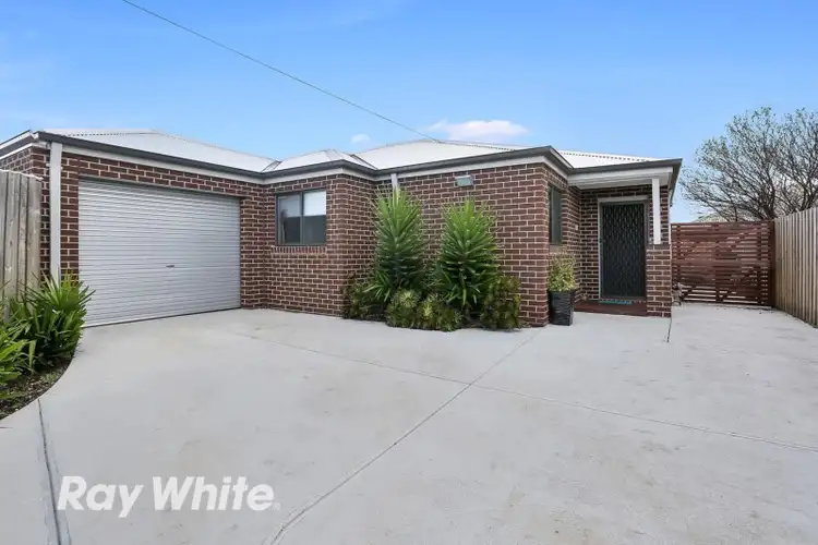 2/15 Watsonia Grove, Norlane VIC 3214