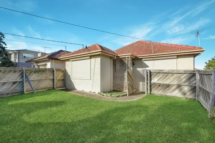 1/6 Maude Avenue, Glenroy VIC 3046