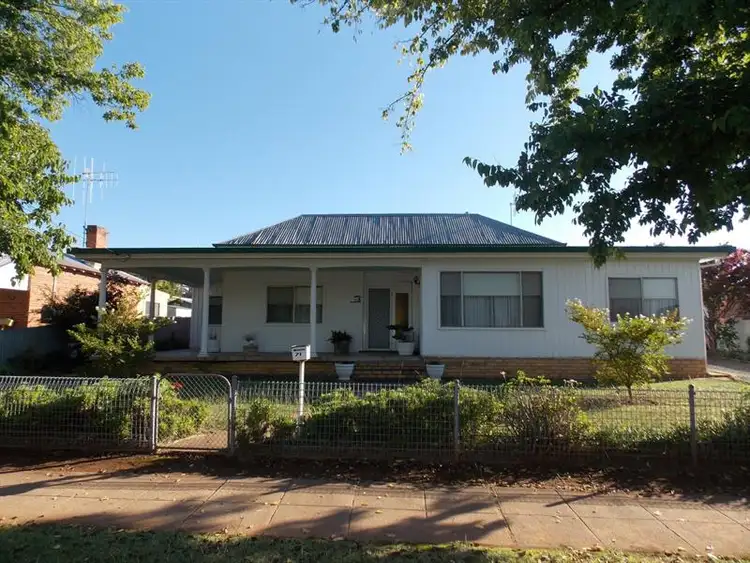 71-73 Clarinda Street, Parkes NSW 2870
