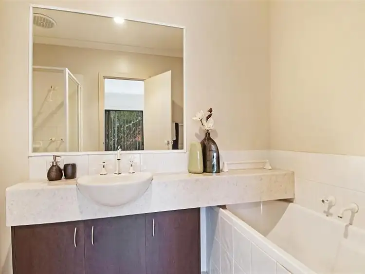 Sixth view of Homely unit listing, 2/126 Cadles Road, Carrum Downs VIC 3201