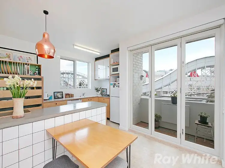 17/19 Shakespeare Grove, St Kilda VIC 3182