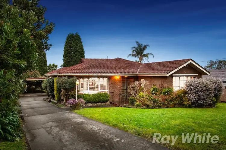 13 Gelea Crescent, Vermont South VIC 3133