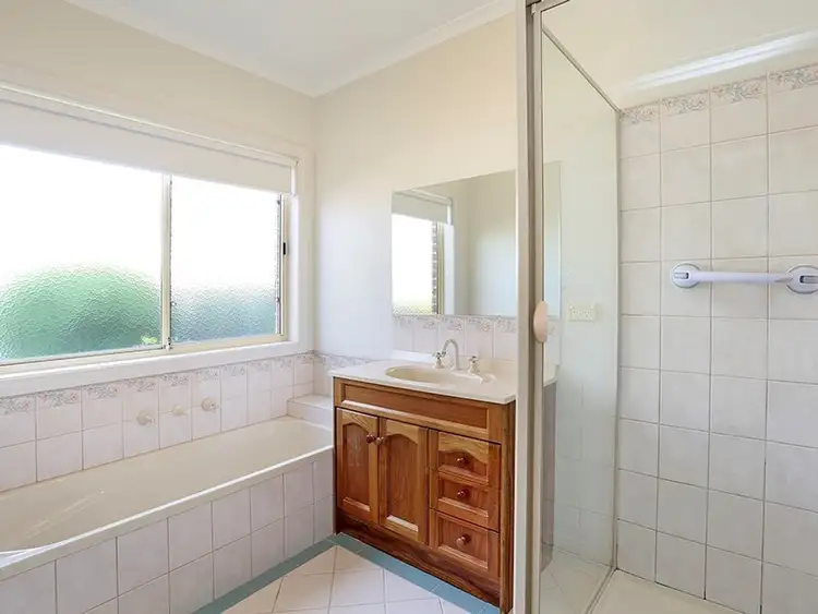 Sixth view of Homely house listing, 2/7-8 Gillean Place, Lara VIC 3212