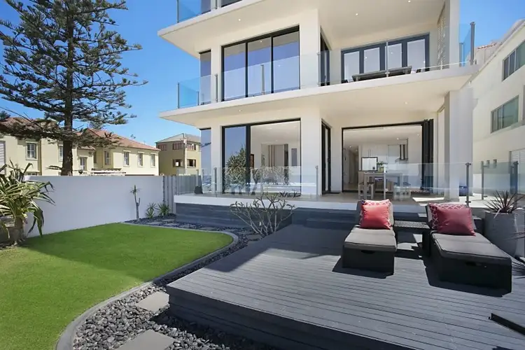 Third view of Homely villa listing, 1/1 Wave Street, Mermaid Beach QLD 4218
