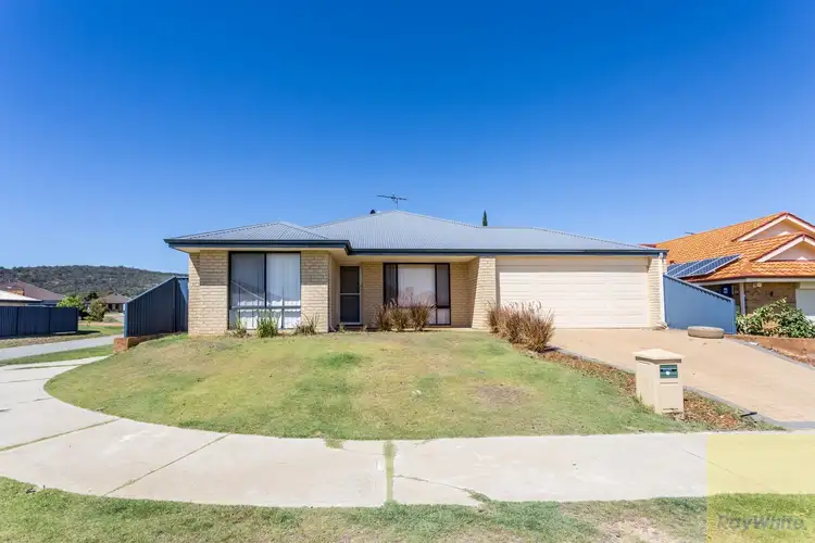 8 Redcurrant Street, Byford WA 6122