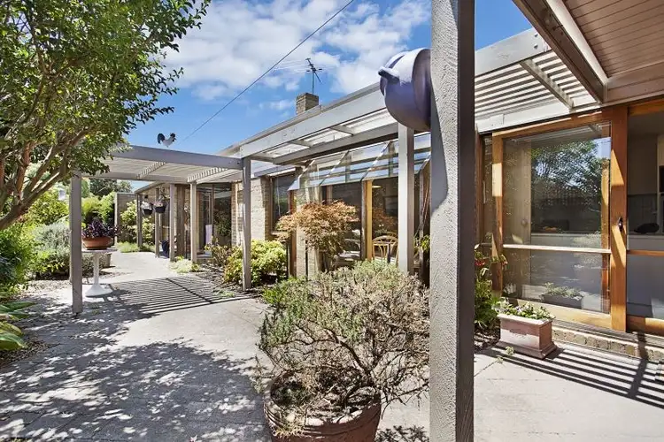 16 Love Street, Black Rock VIC 3193