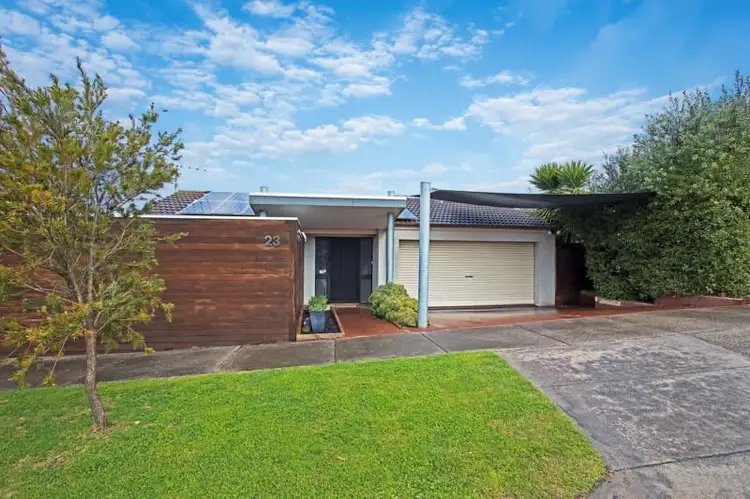 23 Lansell Drive, Highton VIC 3216