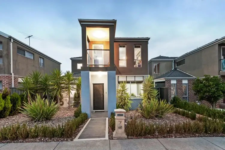 Second view of Homely house listing, 7 Perisher Drive, Craigieburn VIC 3064